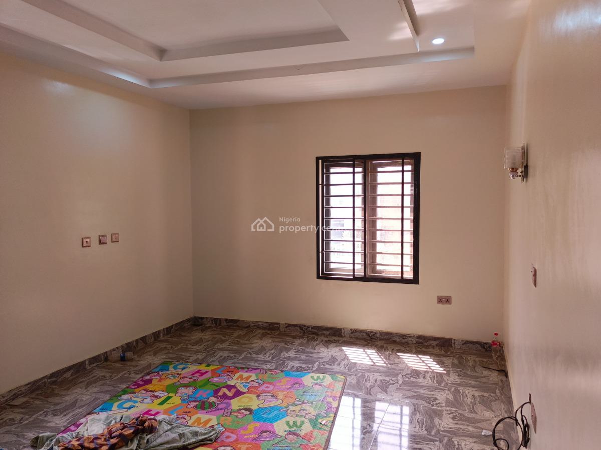 Standard 3 Bedrooms Block of Flat First Floor, Jahi By Gilmor, Jahi, Abuja, Flat / Apartment for Rent