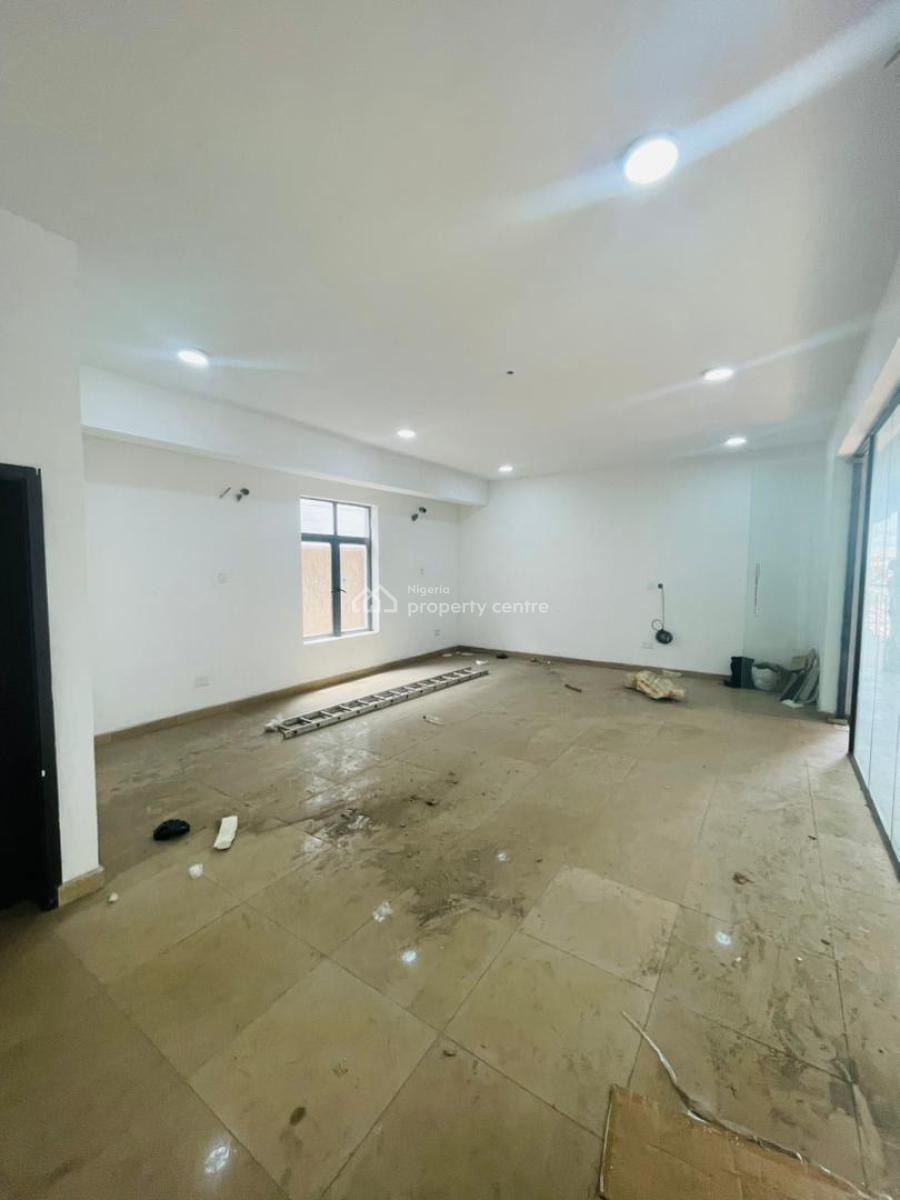 Newly Built Spacious Office Space, in a Strategic Location, Lekki Phase 1, Lekki, Lagos, Plaza / Complex / Mall for Rent