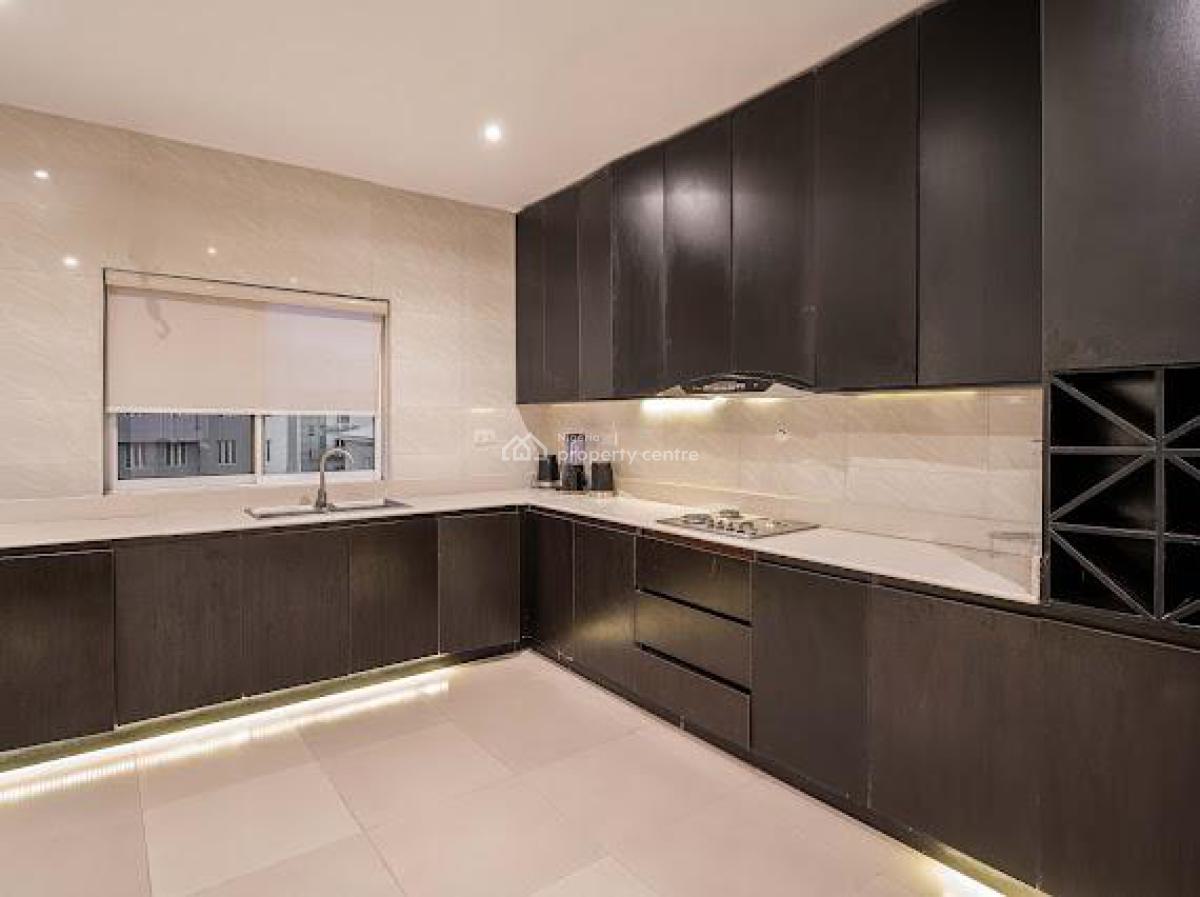 3 Bedroom Luxurious Apartment, Lekki Phase 1, Lekki, Lagos, Flat / Apartment Short Let