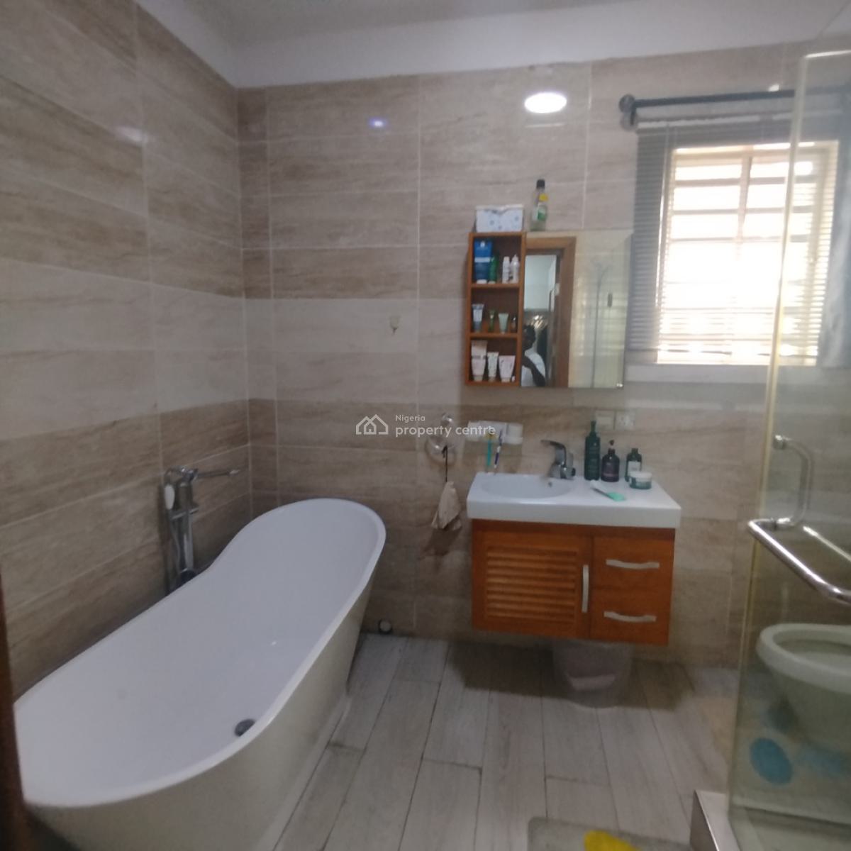 Fantastic 4 Bedroom Semi Detached Duplex with Bq, Osapa, Osapa, Lekki, Lagos, Semi-detached Duplex for Sale