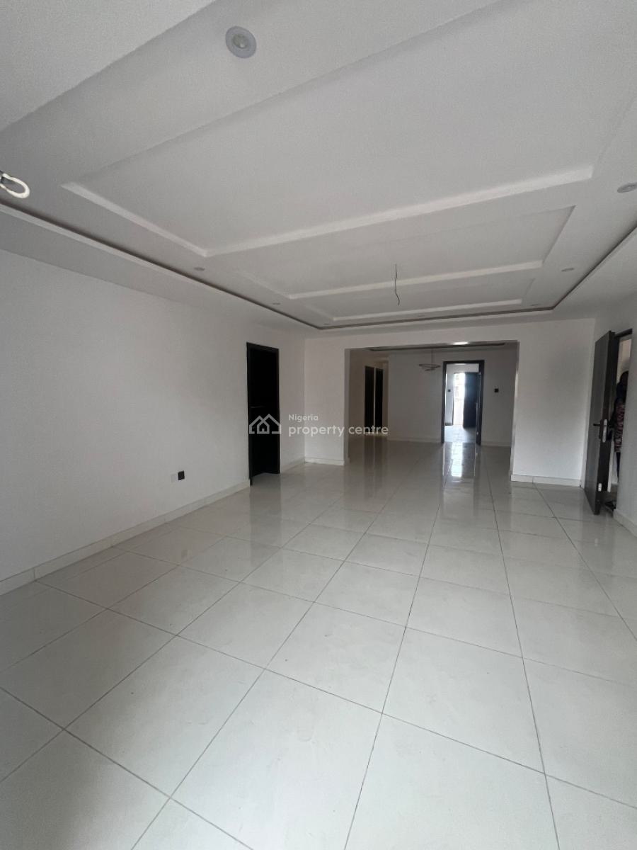 Newly Renovated and Spacious 3 Bedroom with Bq Apartment in Lekki 1, Lekki 1 Off Admiralty Way Lekki Phase 1 Lagos, Lekki Phase 1, Lekki, Lagos, Block of Flats for Sale