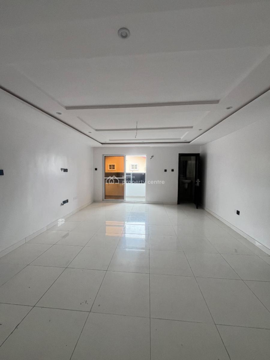 Newly Renovated and Spacious 3 Bedroom with Bq Apartment in Lekki 1, Lekki 1 Off Admiralty Way Lekki Phase 1 Lagos, Lekki Phase 1, Lekki, Lagos, Block of Flats for Sale