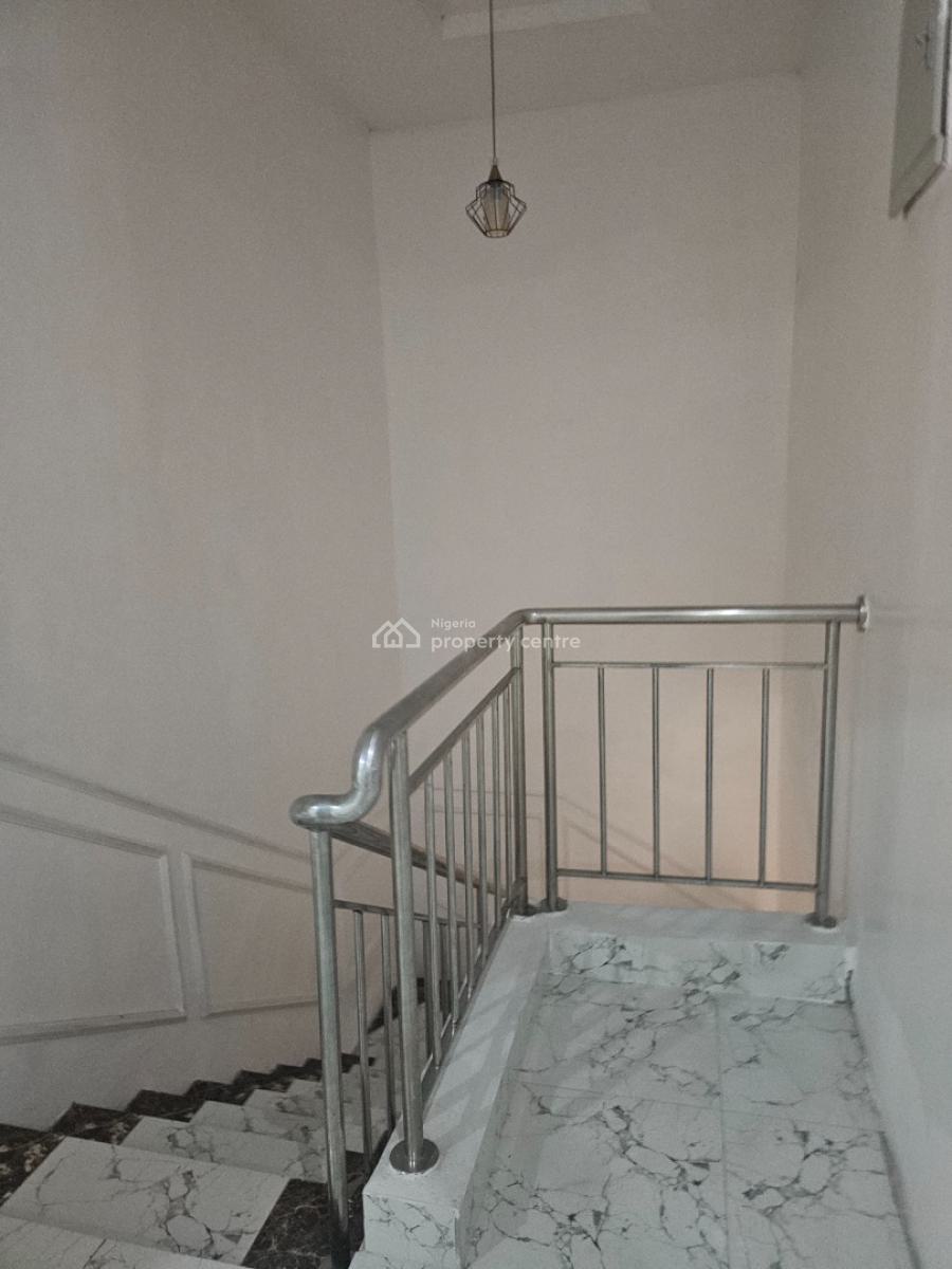 Distress 4 Bedrooms Terrace Duplex with Bq, Dpk Estate Orchid Road, Lekki, Lagos, Terraced Duplex for Sale