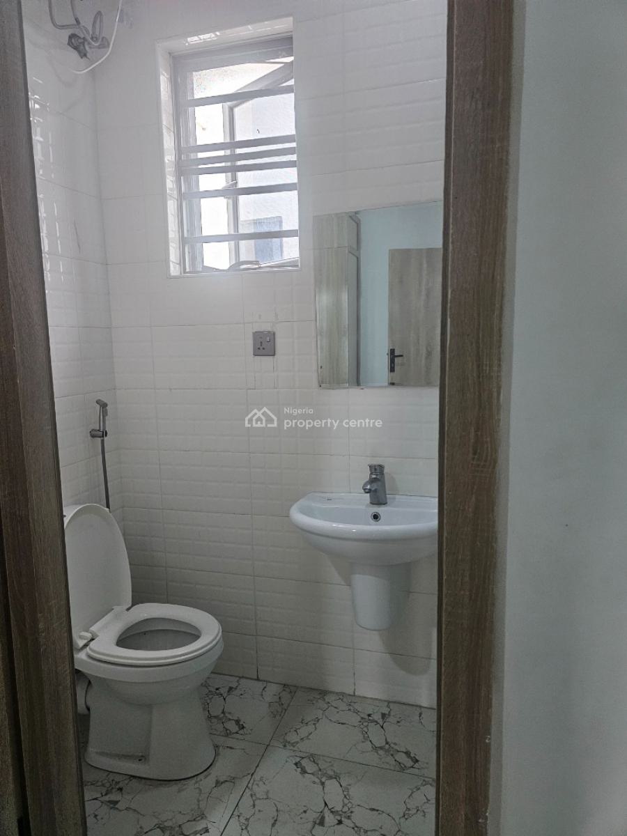 Distress 4 Bedrooms Terrace Duplex with Bq, Dpk Estate Orchid Road, Lekki, Lagos, Terraced Duplex for Sale