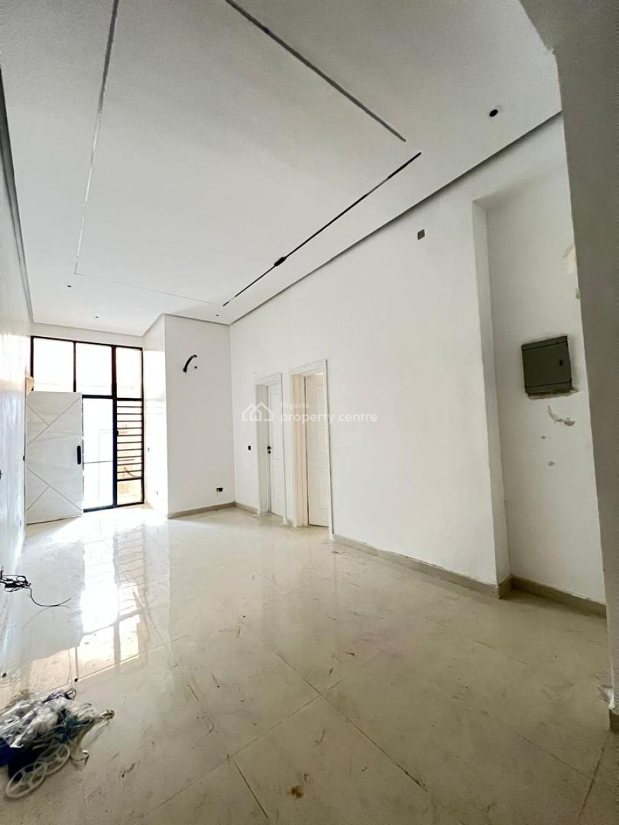 Luxury 3 Bedroom Apartment with a Pool , Gym , Elevator, Bq, Lekki Phase 1, Lekki Phase 1, Lekki, Lagos, Flat / Apartment for Sale