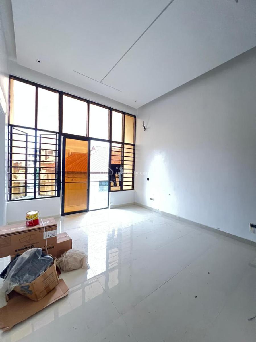 Luxury 3 Bedroom Apartment with a Pool , Gym , Elevator, Bq, Lekki Phase 1, Lekki Phase 1, Lekki, Lagos, Flat / Apartment for Sale