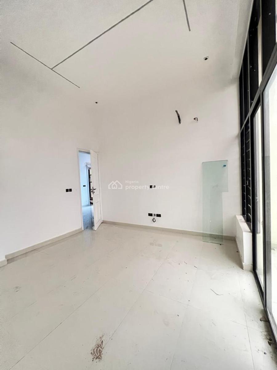 Luxury 3 Bedroom Apartment with a Pool , Gym , Elevator, Bq, Lekki Phase 1, Lekki Phase 1, Lekki, Lagos, Flat / Apartment for Sale