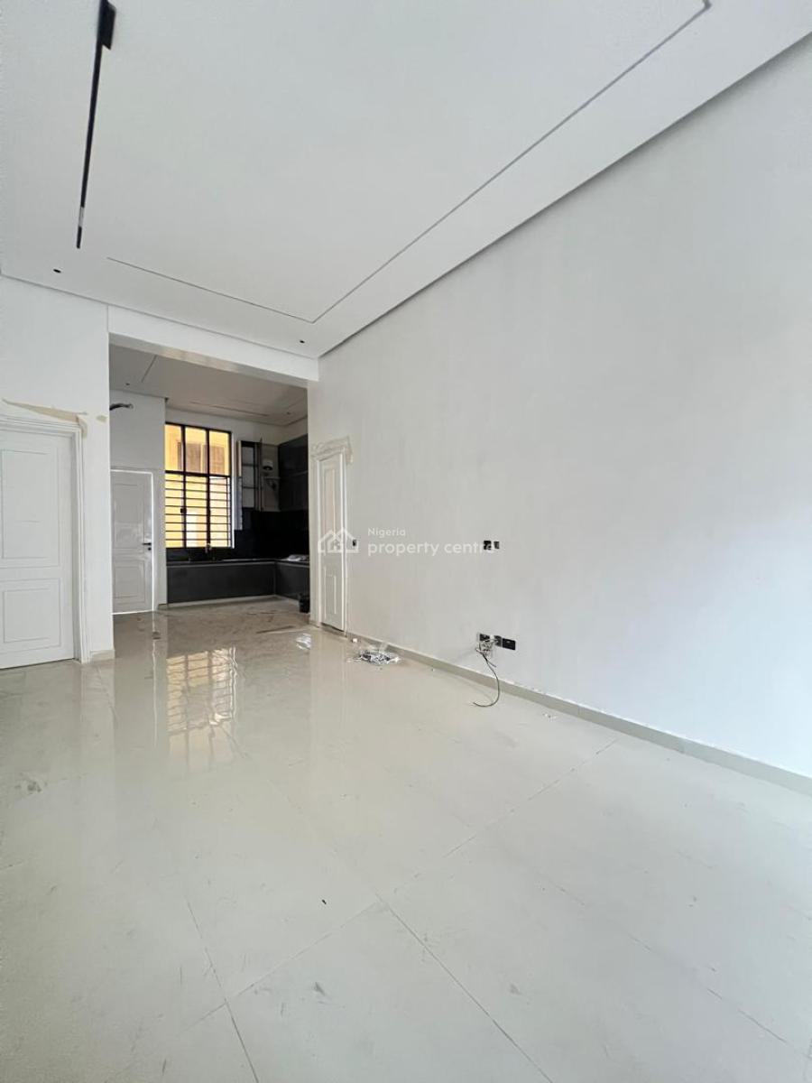 Luxury 3 Bedroom Apartment with a Pool , Gym , Elevator, Bq, Lekki Phase 1, Lekki Phase 1, Lekki, Lagos, Flat / Apartment for Sale