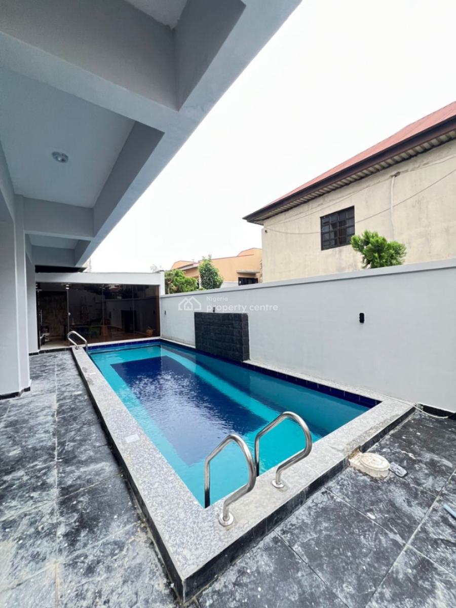 Luxury 3 Bedroom Apartment with a Pool , Gym , Elevator, Bq, Lekki Phase 1, Lekki Phase 1, Lekki, Lagos, Flat / Apartment for Sale