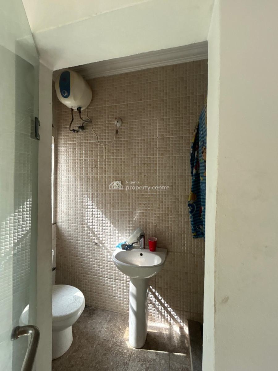 2 Bedroom Apartment, Off Amdiralty, Lekki Phase 1, Lekki, Lagos, Flat / Apartment for Rent