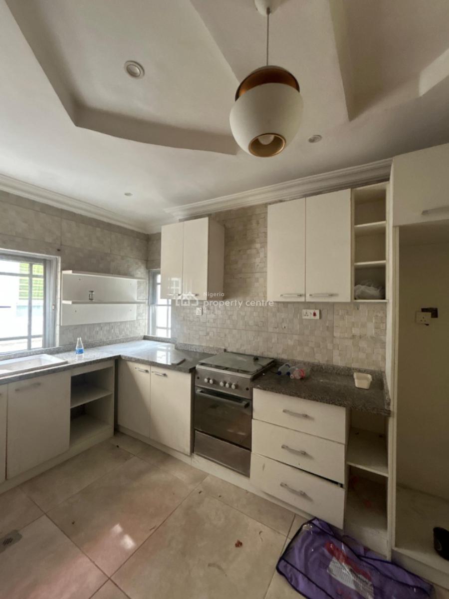 2 Bedroom Apartment, Off Amdiralty, Lekki Phase 1, Lekki, Lagos, Flat / Apartment for Rent