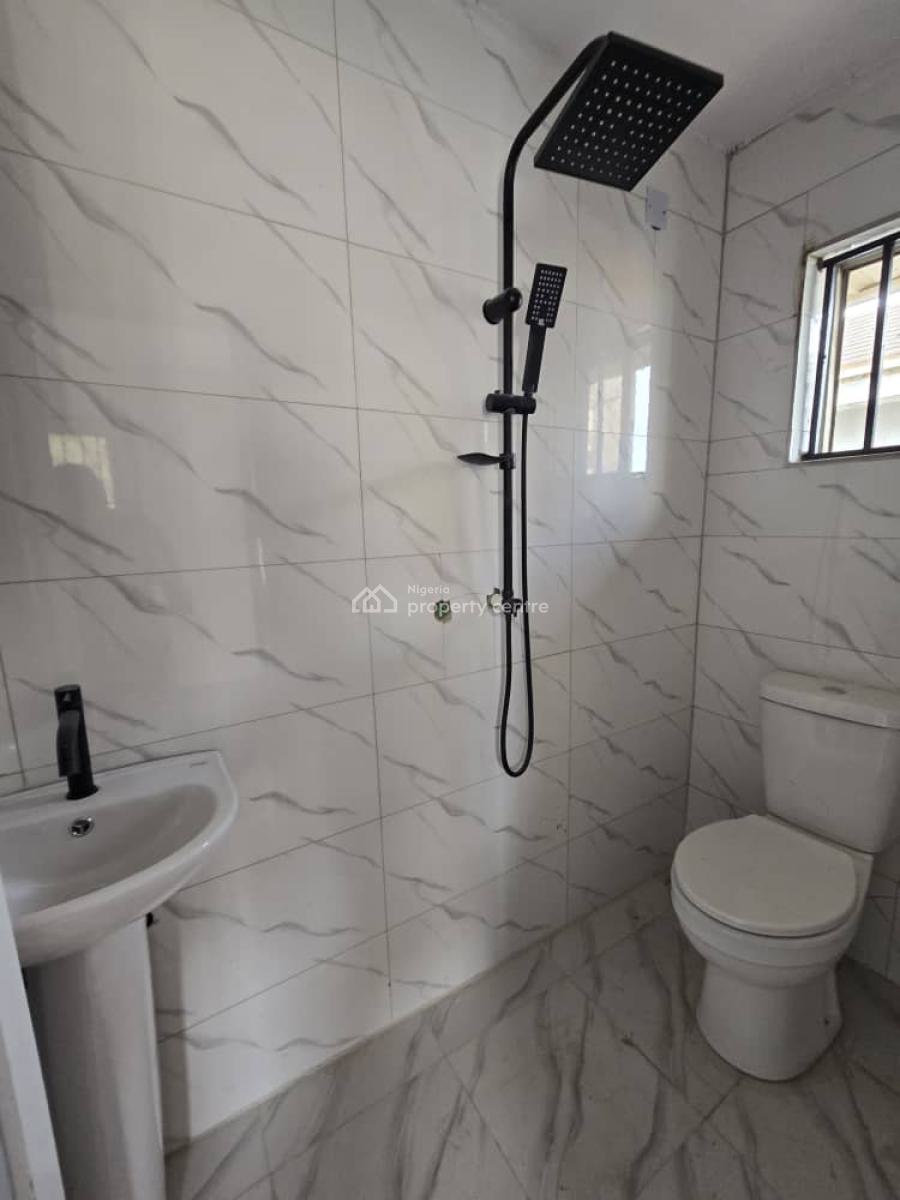 Newly Renovated 3bedroom Flat All Room Ensuites, Gra Phase 2, Magodo, Lagos, Flat / Apartment for Rent