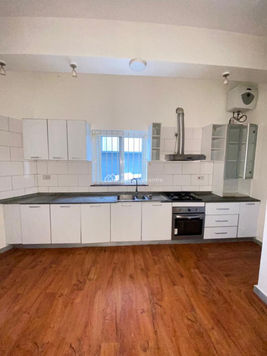 Fully Serviced 2 Bedroom Apartment with Private Yard, Victoria Island (vi), Lagos, Flat / Apartment for Rent