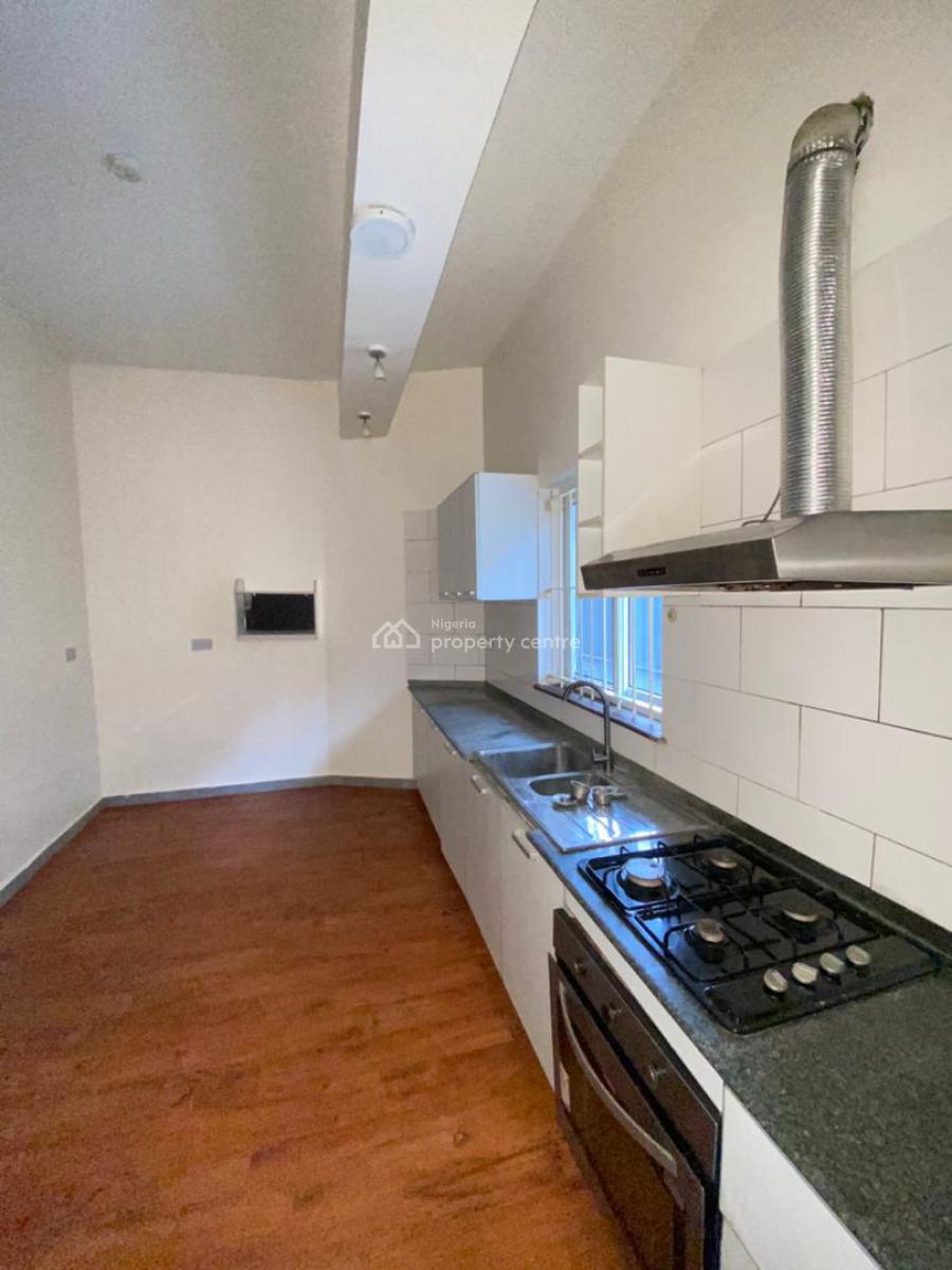 Fully Serviced 2 Bedroom Apartment with Private Yard, Victoria Island (vi), Lagos, Flat / Apartment for Rent
