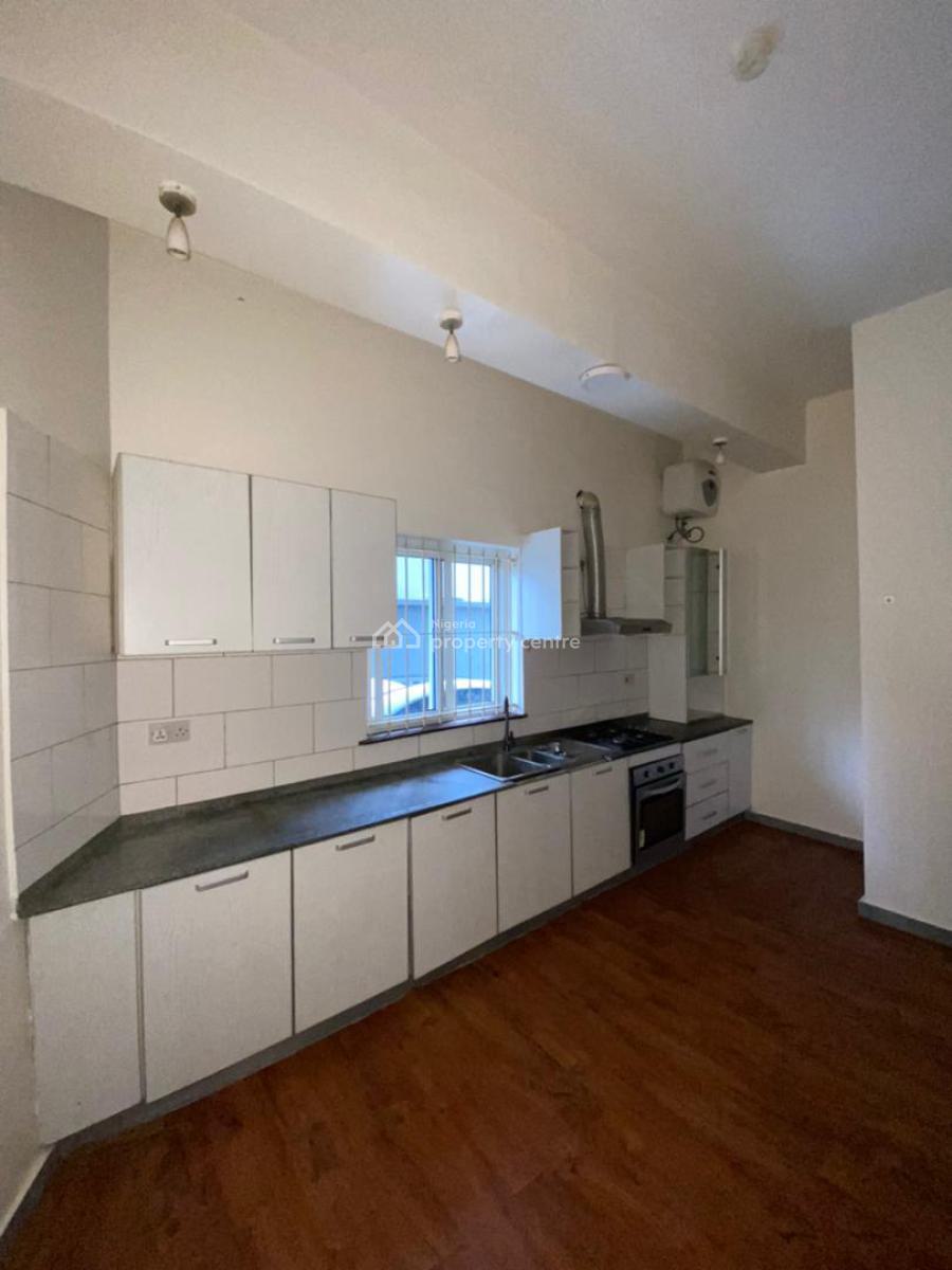 Fully Serviced 2 Bedroom Apartment with Private Yard, Victoria Island (vi), Lagos, Flat / Apartment for Rent