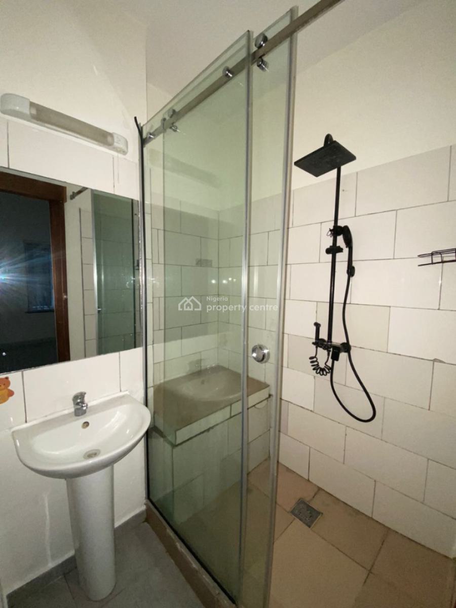 Fully Serviced 2 Bedroom Apartment with Private Yard, Victoria Island (vi), Lagos, Flat / Apartment for Rent