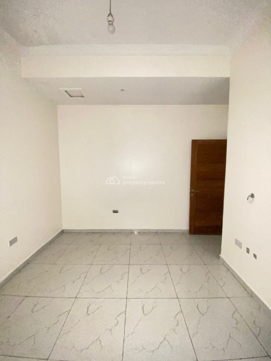 Fully Serviced 2 Bedroom Apartment with Private Yard, Victoria Island (vi), Lagos, Flat / Apartment for Rent