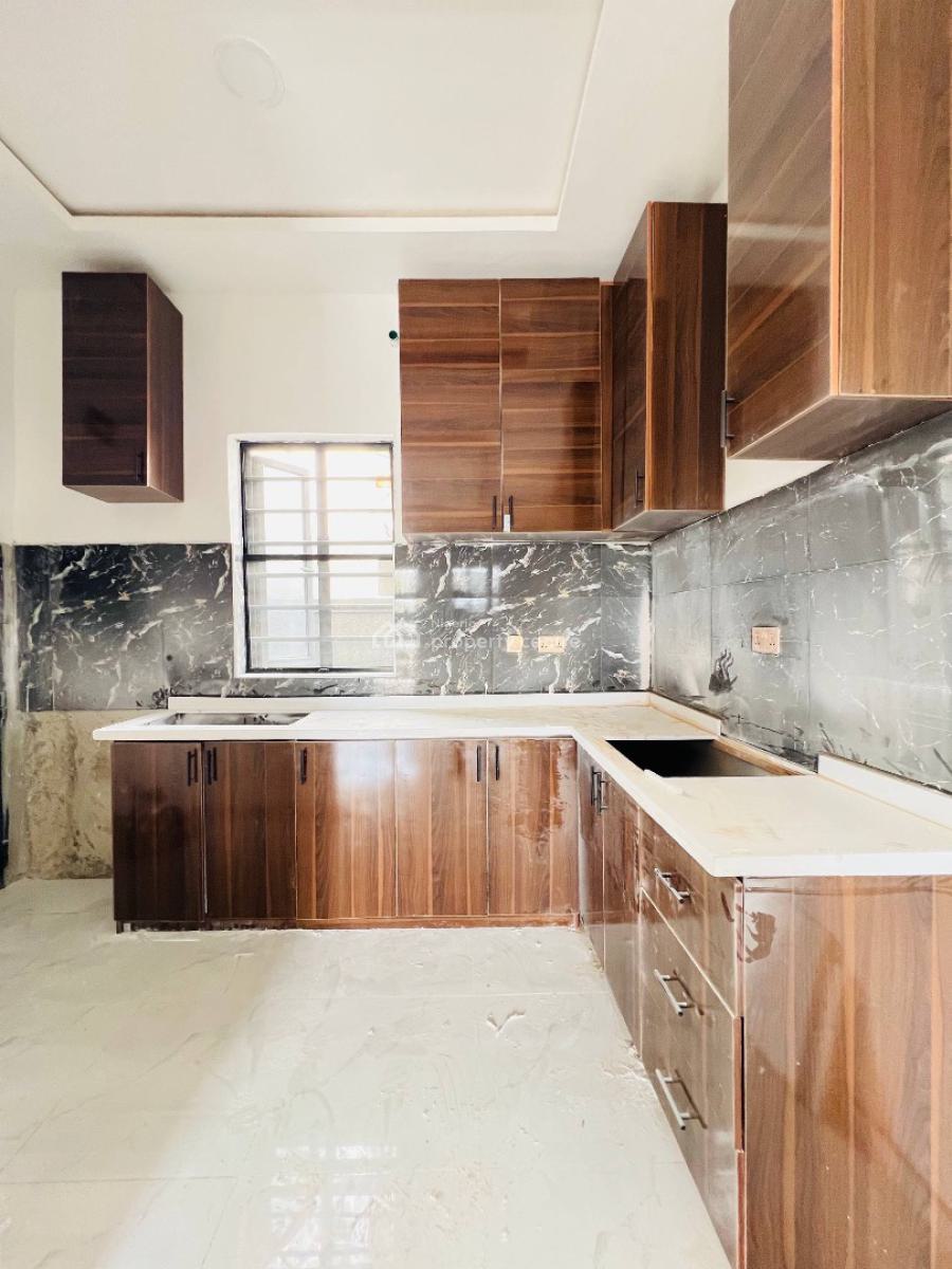 1 Bedroom Apartment, 1bedroom Apartment, 1unit Left., Lekki Phase 2, Lekki, Lagos, Block of Flats for Sale