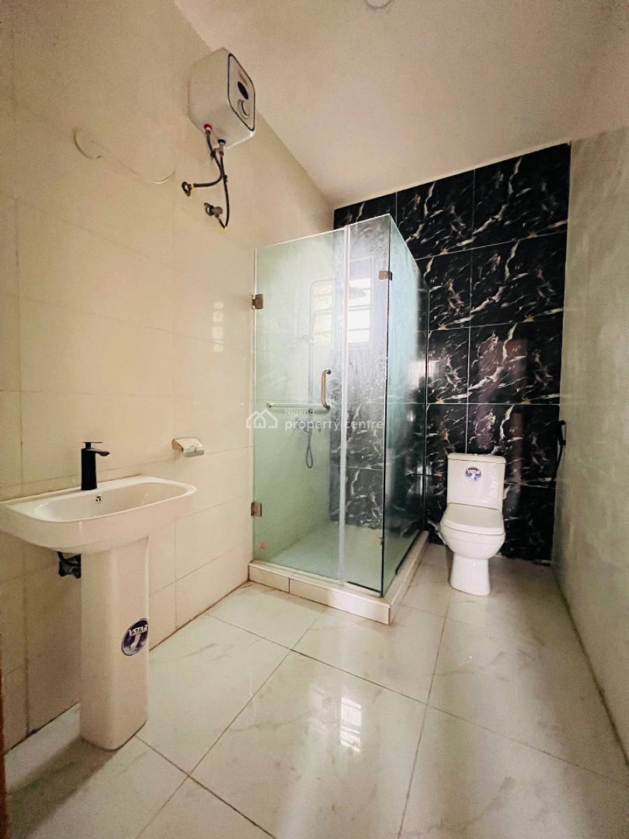 1 Bedroom Apartment, 1bedroom Apartment, 1unit Left., Lekki Phase 2, Lekki, Lagos, Block of Flats for Sale