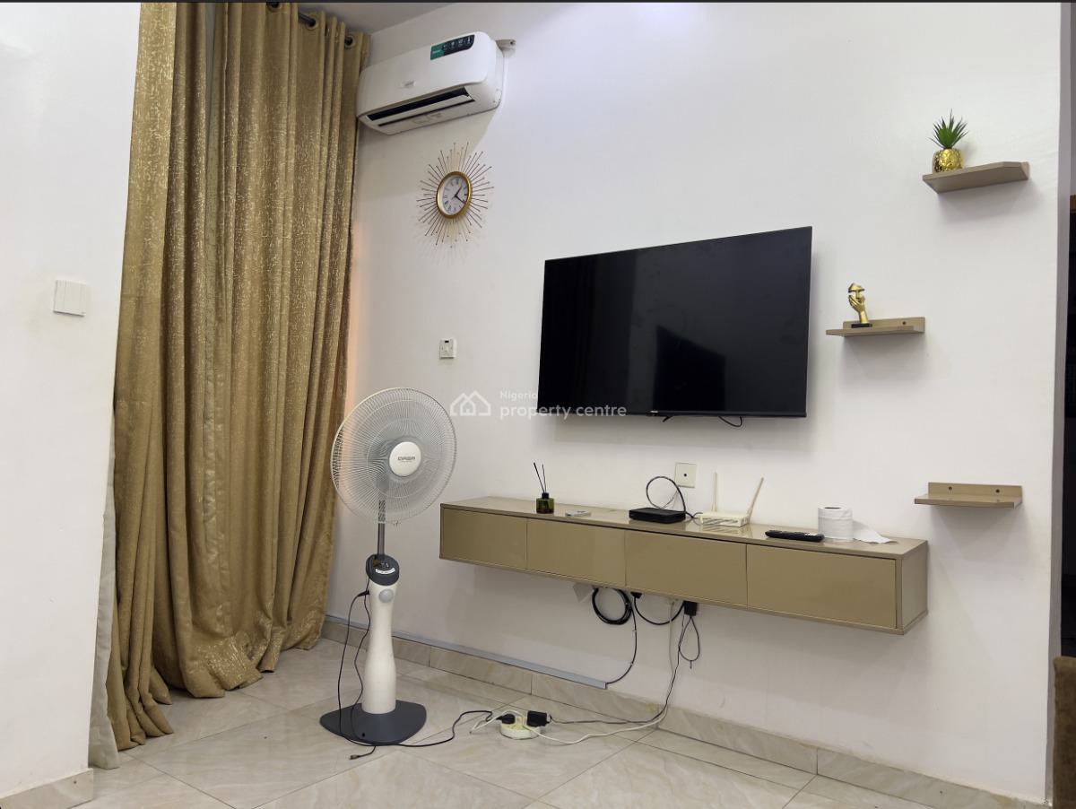 2 Bedrooms Flat, Magodo Gra Phase 2, Magodo, Lagos, Flat / Apartment Short Let