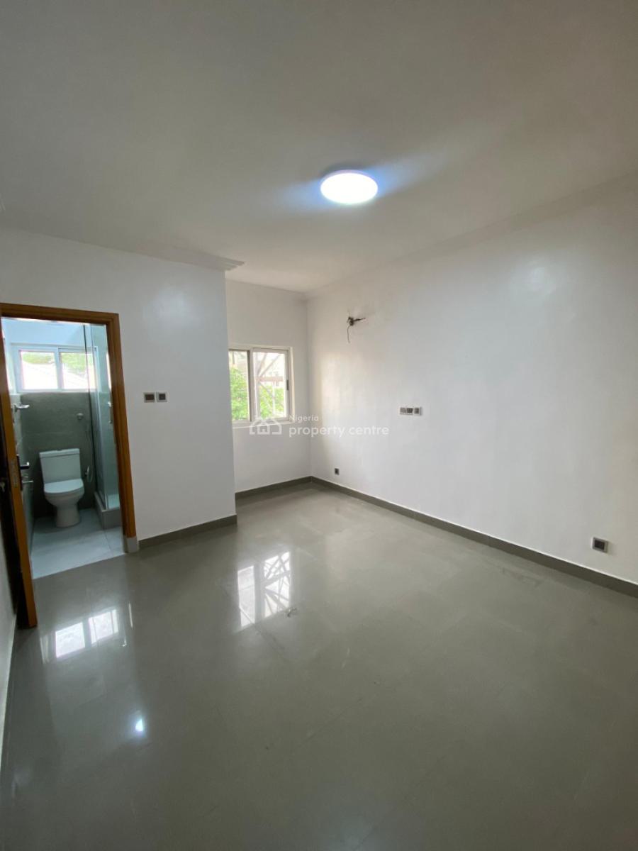 Fully Serviced 4 Bedroom Terraced on 2 Floors with Spacious Bq, Off Rock Drive, Lekki Phase 1, Lekki, Lagos, Terraced Duplex for Rent