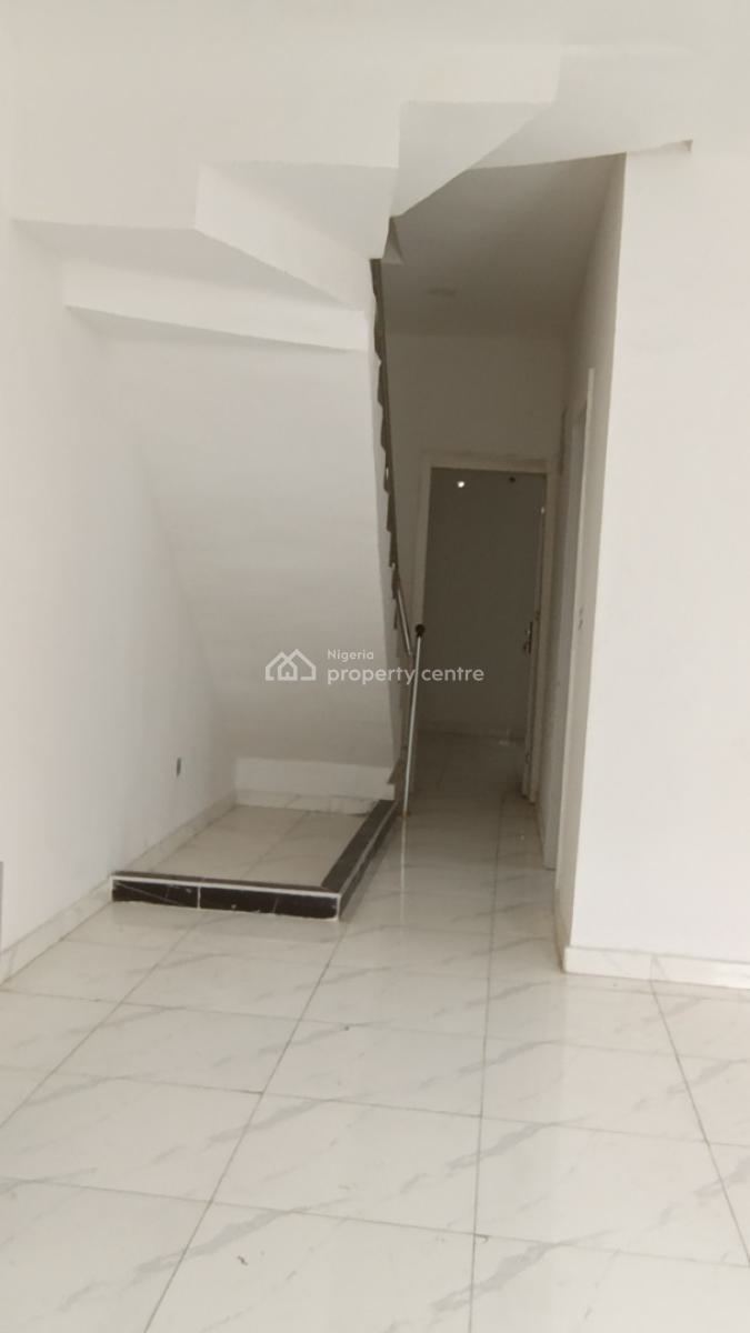 Well Built  4 Bedroom Semi-detached Duplex with Bq., Ikota, Lekki, Lagos, Semi-detached Duplex for Rent