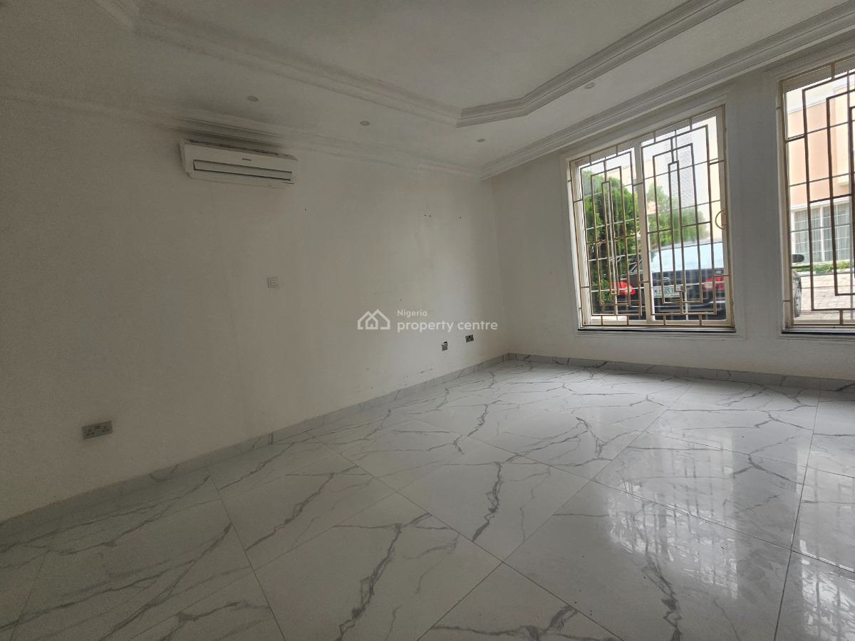 Well Maintained 4 Bedroom Serviced Duplex in an Estate, Lawrence Road, Old Ikoyi, Ikoyi, Lagos, Semi-detached Duplex for Sale