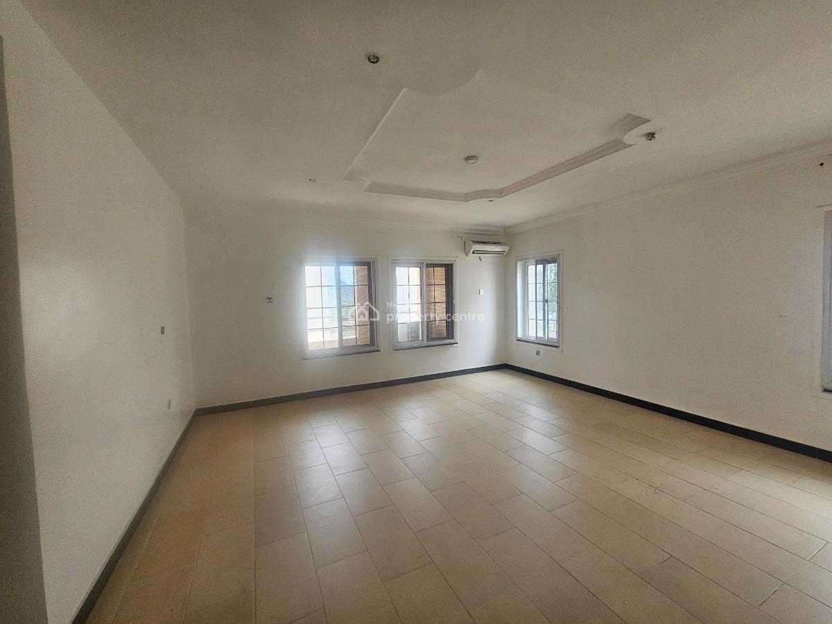 Well Maintained 4 Bedroom Serviced Duplex in an Estate, Lawrence Road, Old Ikoyi, Ikoyi, Lagos, Semi-detached Duplex for Sale