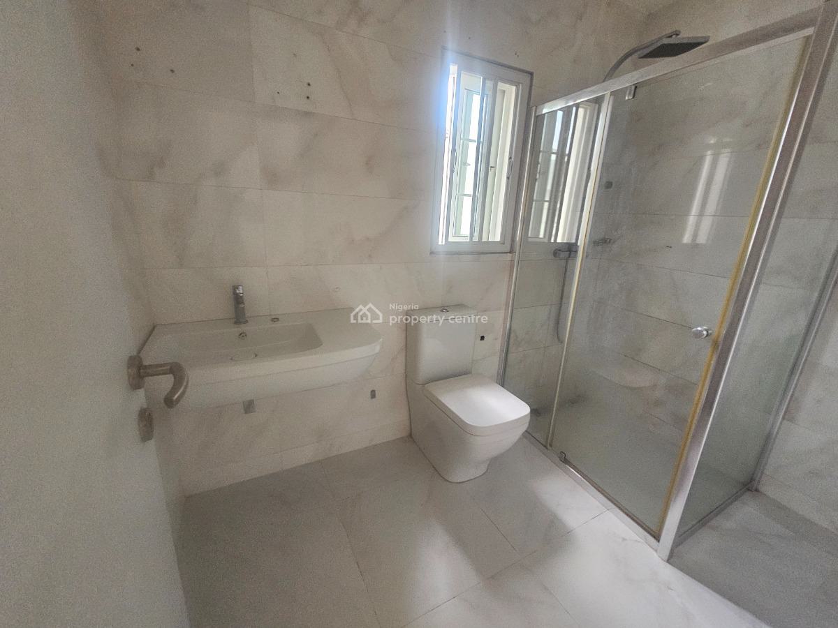 Well Maintained 4 Bedroom Serviced Duplex in an Estate, Lawrence Road, Old Ikoyi, Ikoyi, Lagos, Semi-detached Duplex for Sale