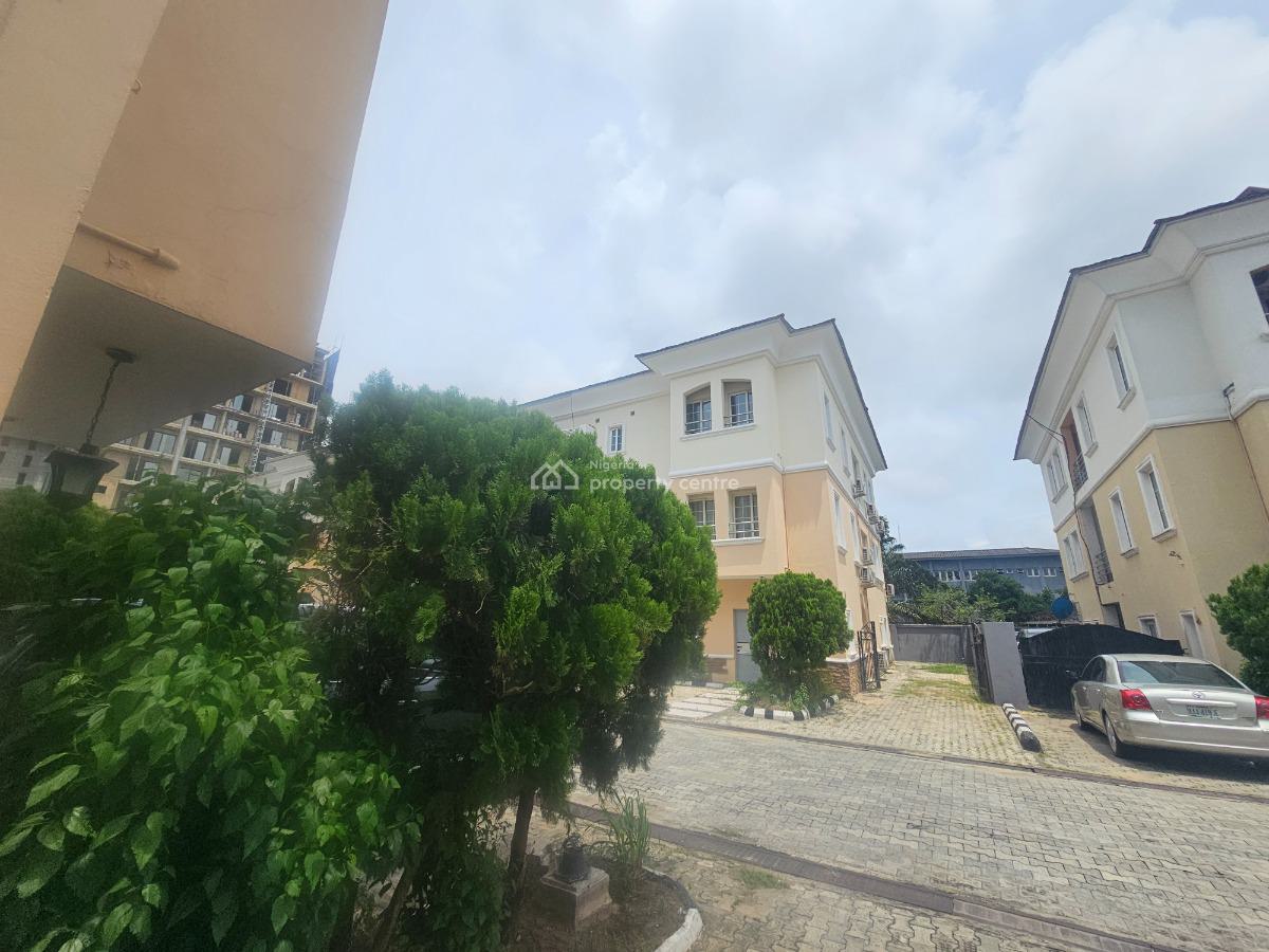 Well Maintained 4 Bedroom Serviced Duplex in an Estate, Lawrence Road, Old Ikoyi, Ikoyi, Lagos, Semi-detached Duplex for Sale