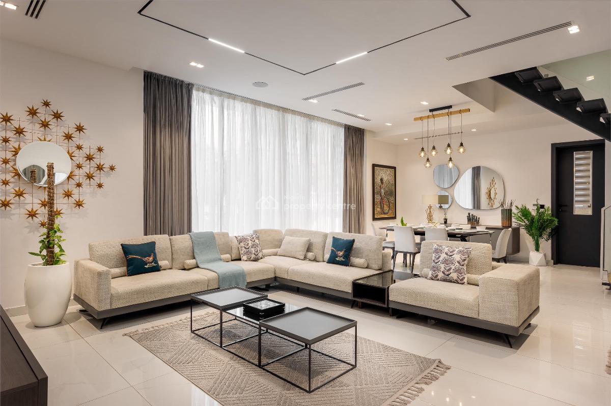 Luxury and Spacious 2 Bedroom Maisonette with 2 Balconies,pool and Gym, Lekki Phase 1, Lekki, Lagos, Flat / Apartment Short Let