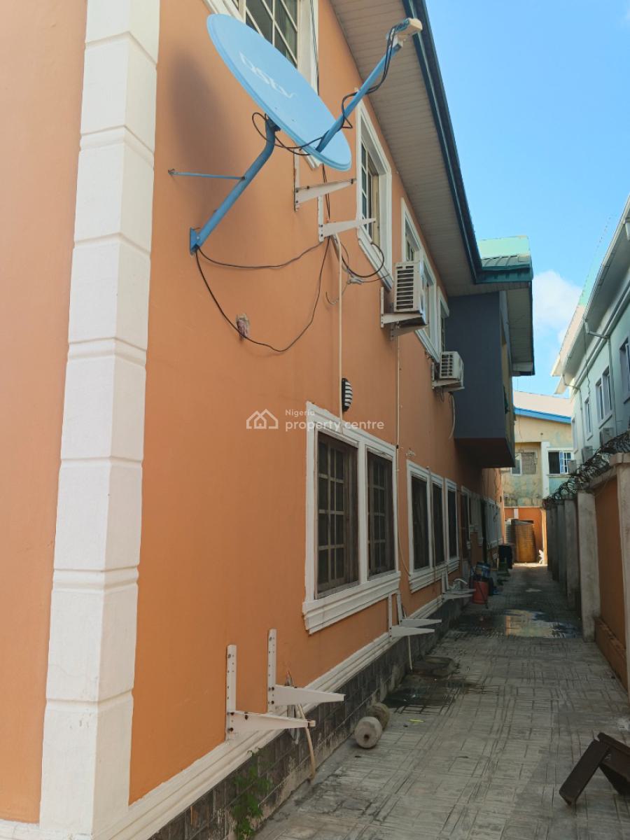 a Well Maintained Spacious 4 Units of 3 Bedrooms Flat, on a Full Plot, Badore Road, Badore, Ajah, Lagos, Block of Flats for Sale
