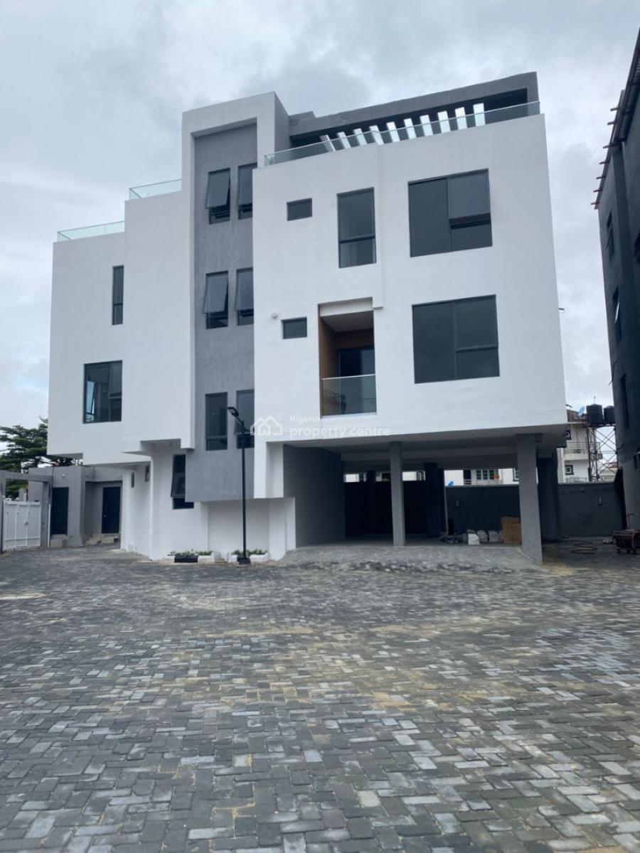 5 Bedroom Semi Detached House with Bq, Lekki Phase 1, Lekki, Lagos, Semi-detached Duplex for Sale