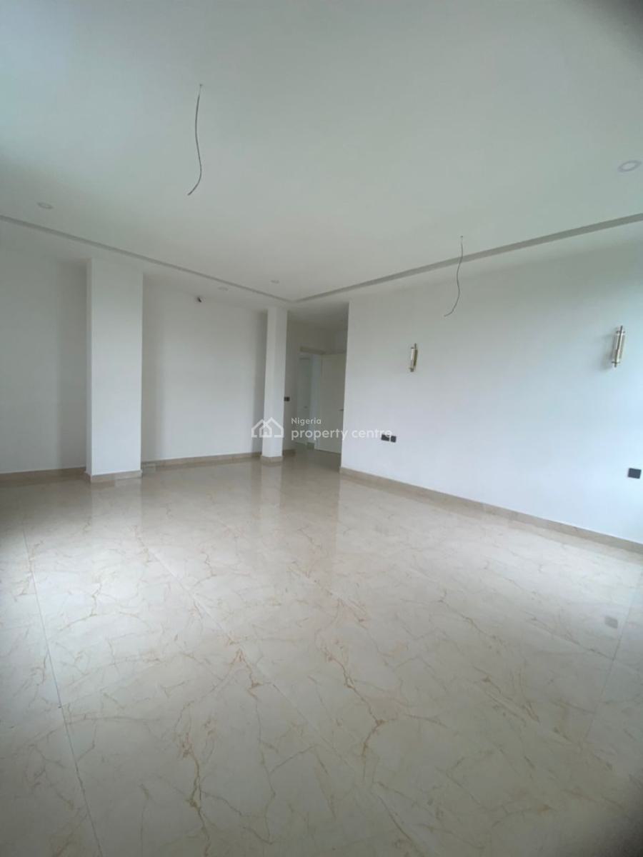 5 Bedroom Semi Detached House with Bq, Lekki Phase 1, Lekki, Lagos, Semi-detached Duplex for Sale