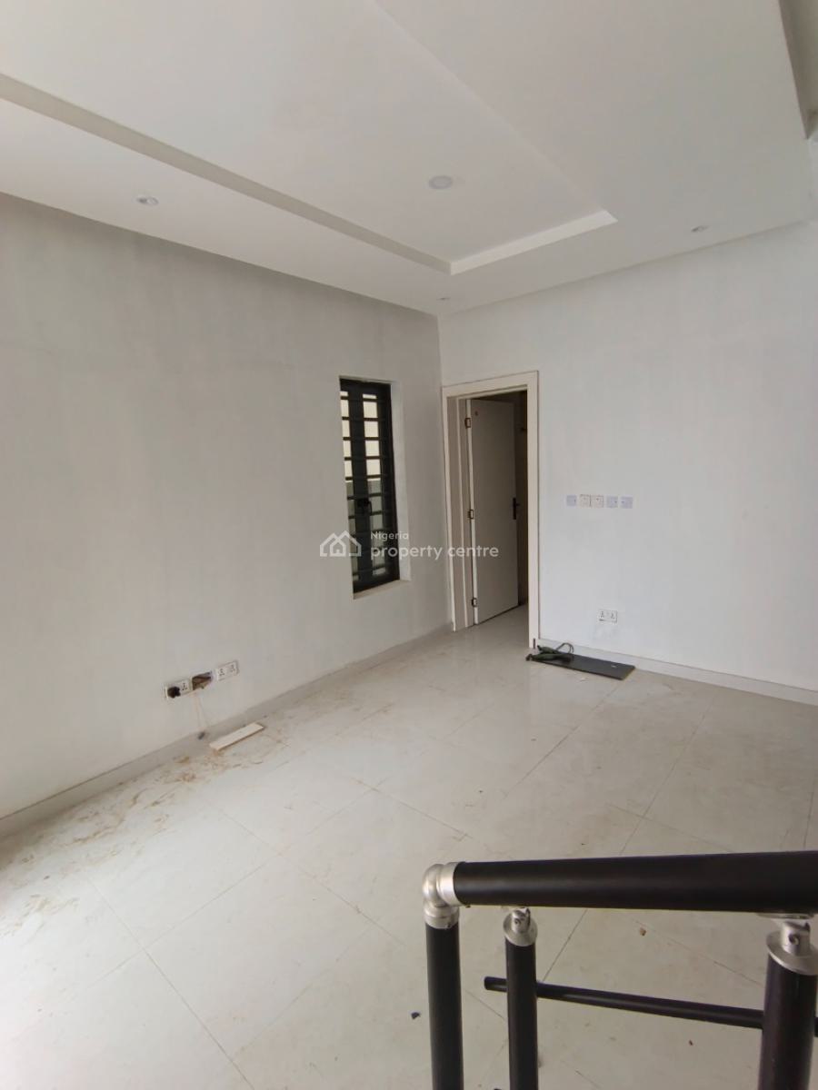 Luxurious  3  Bedroom Terraced Duplex, Ikota Gra, Ikota, Lekki, Lagos, Terraced Duplex for Sale
