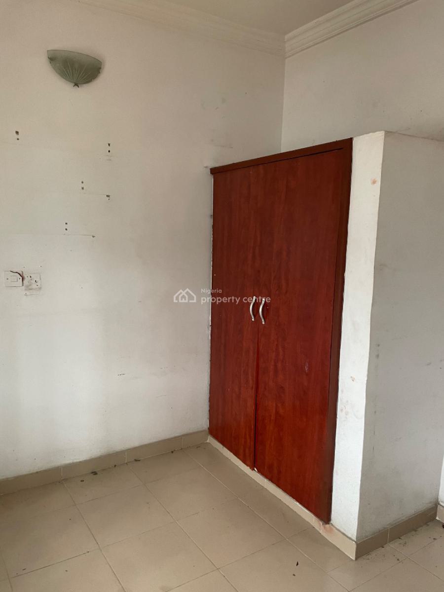 Upstairs Mini Flat Available, Off Estate Road, Alapere, Ketu, Lagos, Mini Flat (room and Parlour) for Rent