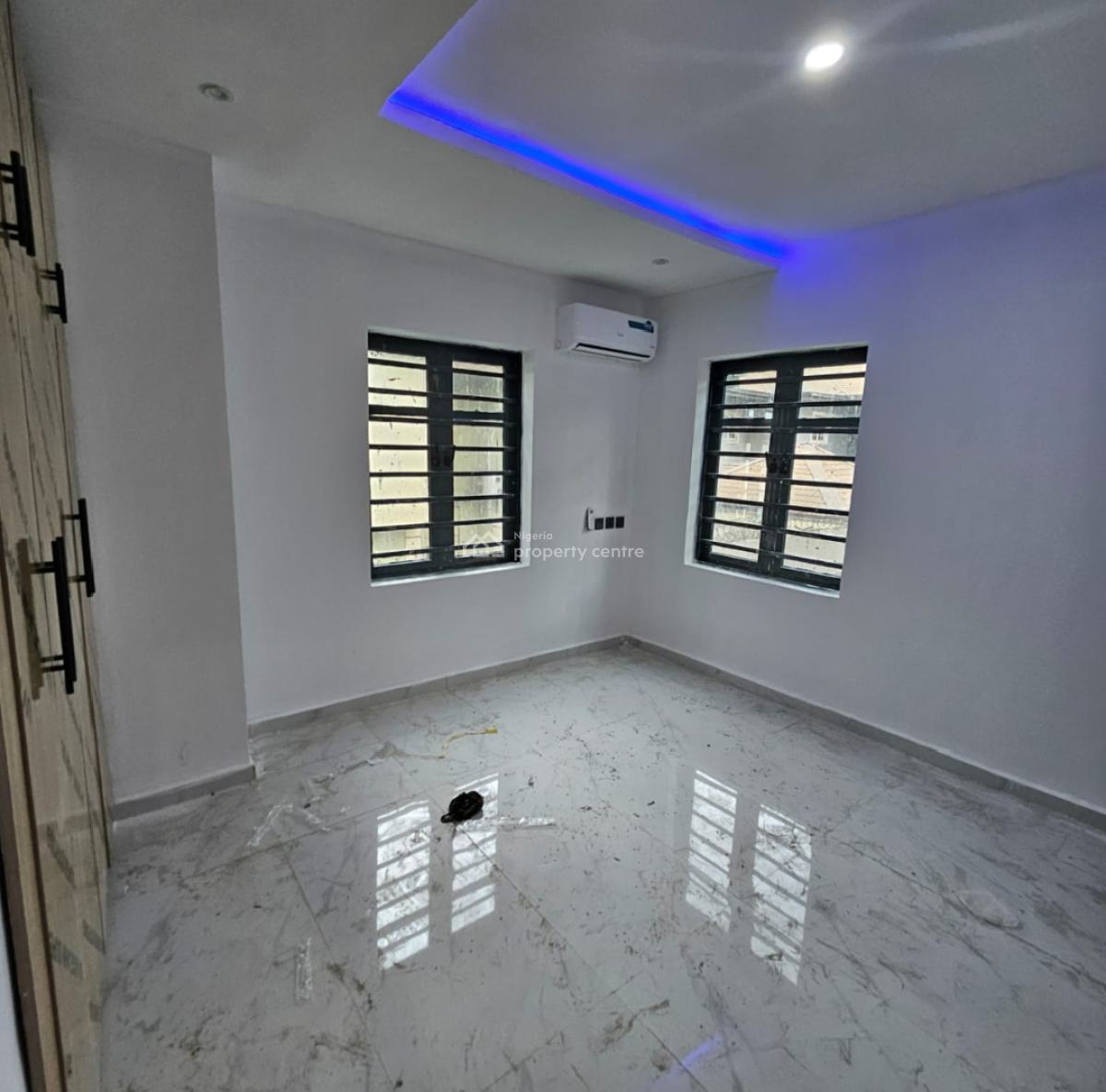 Newly 4 Bedrom Fully Detach Duplex+bq +big Compound, Lovely Serene Environment @ Magodo Gra Phase 2, Lagos, Gra Phase 2, Magodo, Lagos, Detached Duplex for Rent