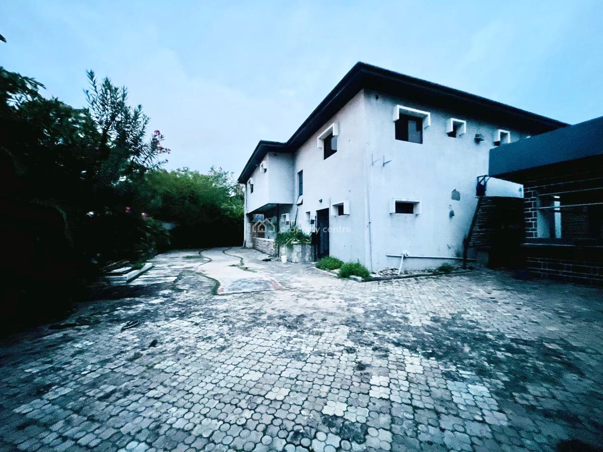 6 Bedroom Fully Detached House with 3 Room Bq, Lekki Phase 1, Lekki, Lagos, Plaza / Complex / Mall for Rent