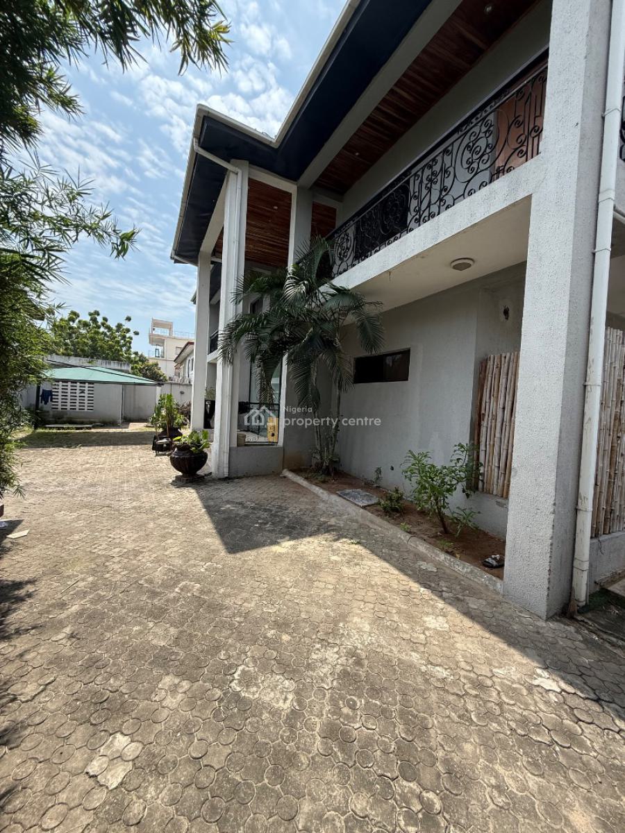 6 Bedrooms Fully Detached House with 3 Rooms Bq, Lekki Phase 1, Lekki, Lagos, Plaza / Complex / Mall for Rent