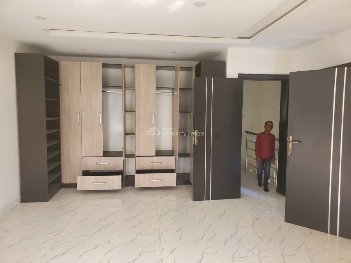 a Tenanted and All Ensuite 4 Bedrooms Town House, Osapa London, Lekki, Lagos, Terraced Duplex for Sale