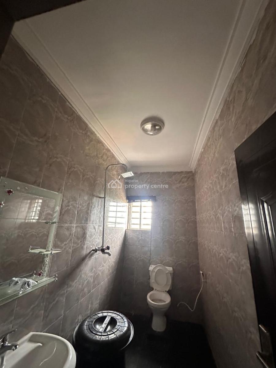 Sweet 3 Units of 3 Bedroom, 9 Units of 2 Bedroom., Sapele Road, Benin, Oredo, Edo, Block of Flats for Sale
