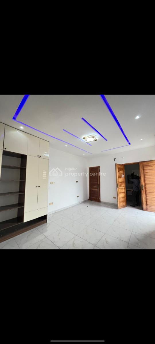 2 Bedroom Apartment, Agungi, Lekki, Lagos, Flat / Apartment for Sale