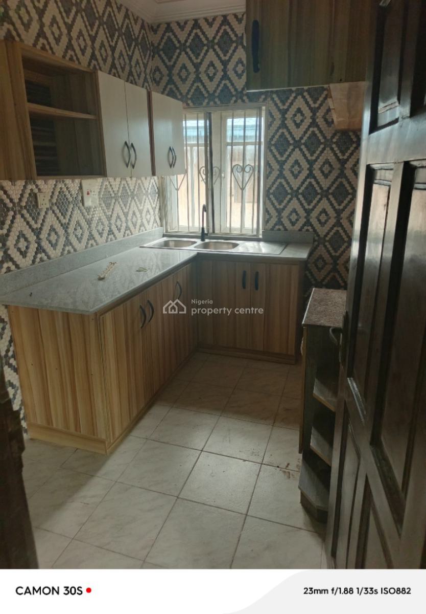 Sharp and Decent 3 Bedroom Apartment, Akerele Street, Oworonshoki, Kosofe, Lagos, Flat / Apartment for Rent