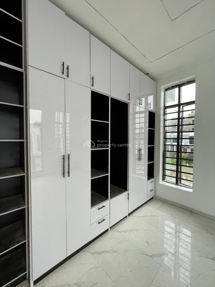 Elegant Home with Great Ambiance Suitable for Investment, Ikota, Lekki, Lagos, Terraced Duplex for Sale