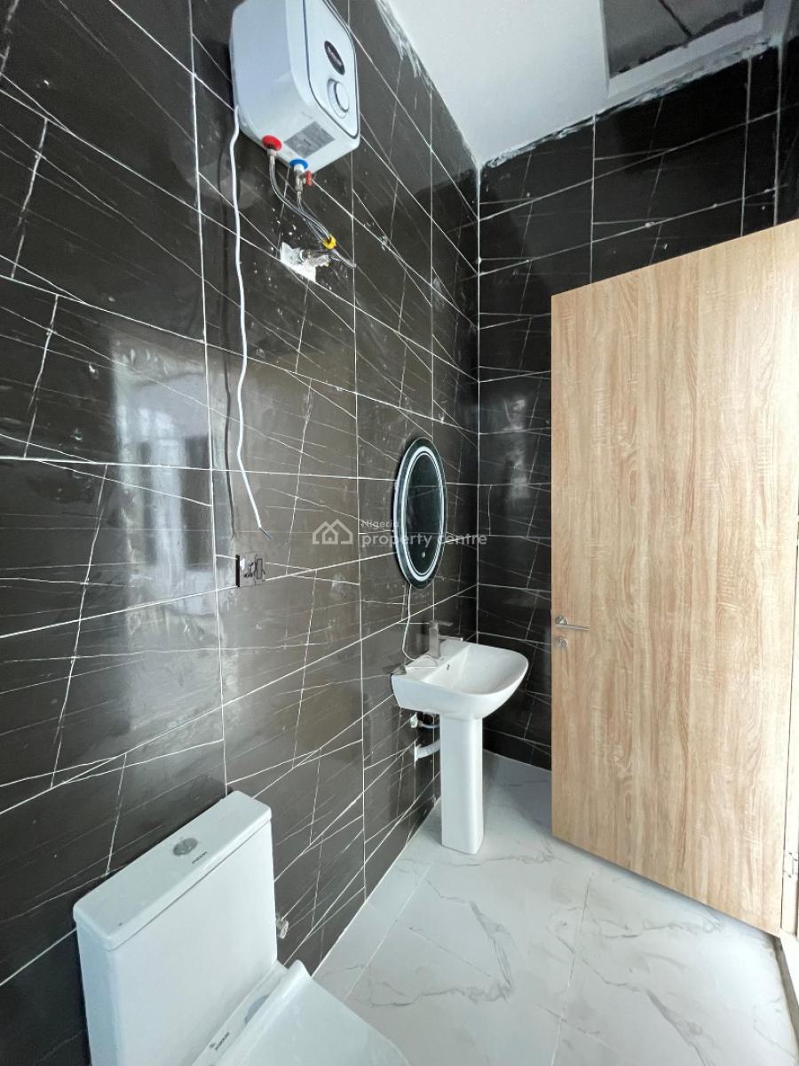 Elegant Home with Great Ambiance Suitable for Investment, Ikota, Lekki, Lagos, Terraced Duplex for Sale