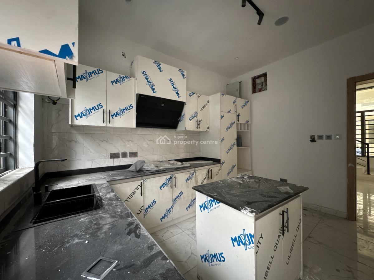 4 Bedroom Terrace in a Serviced Estate, Sangotedo, Ajah, Lagos, Terraced Duplex for Sale