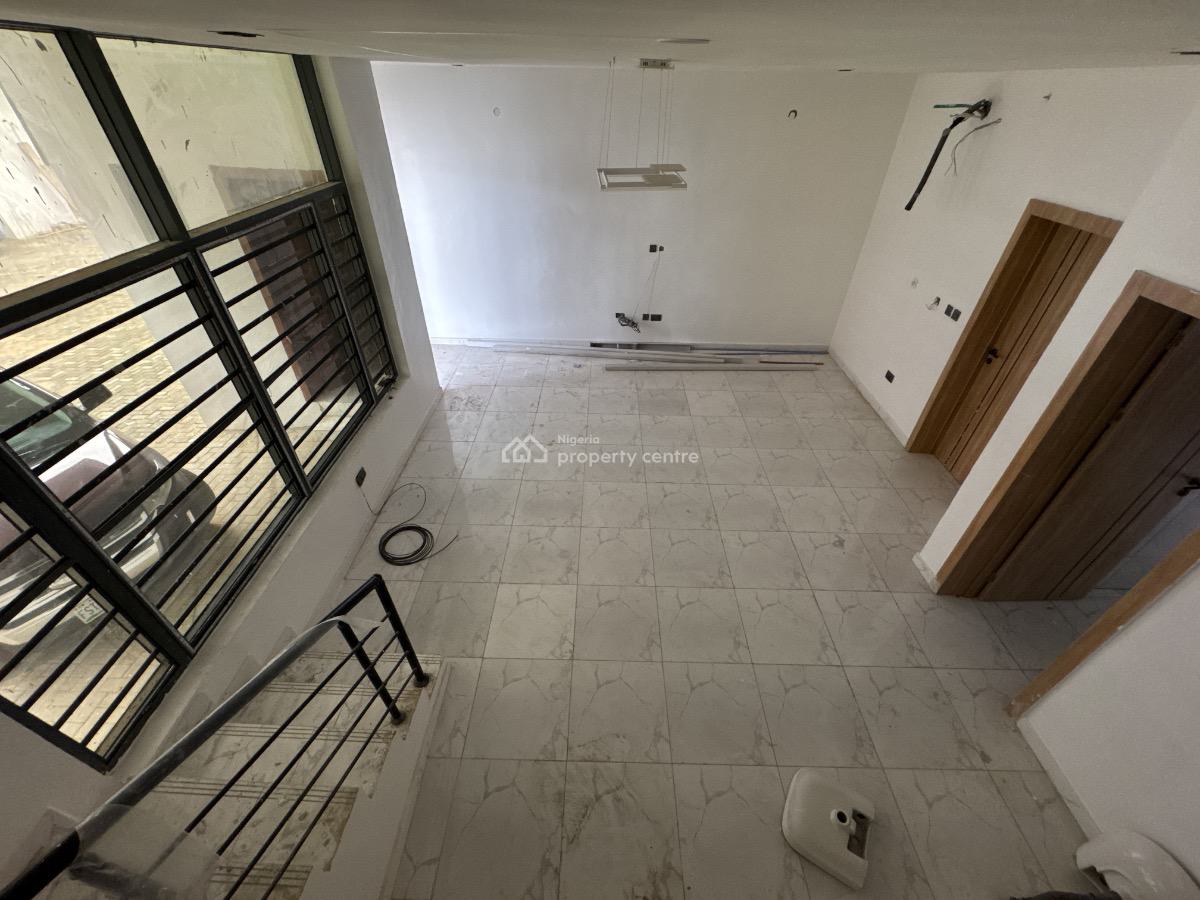 4 Bedroom Terrace in a Serviced Estate, Sangotedo, Ajah, Lagos, Terraced Duplex for Sale