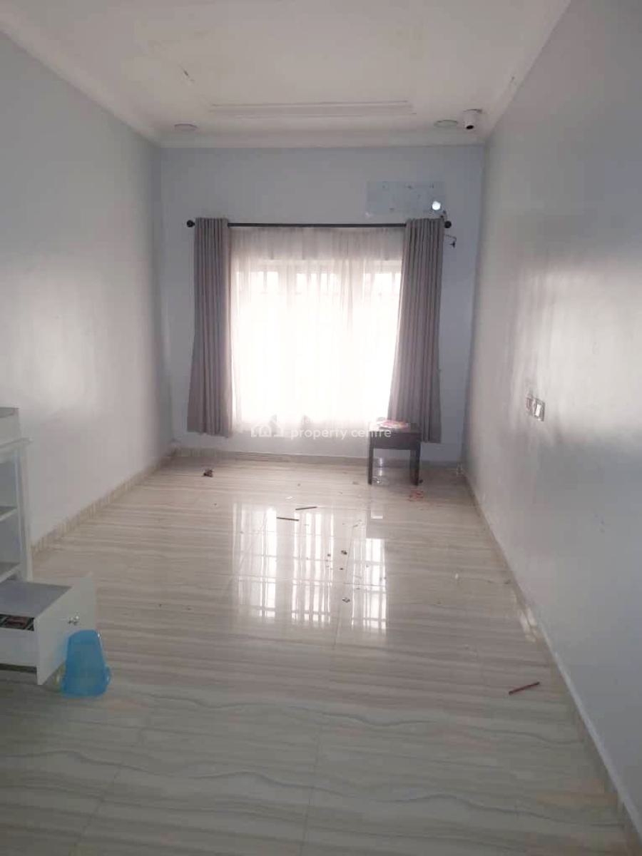 Luxury 4 Bedroom Semi Detached Duplex with Bq, Gra Phase 1, Magodo, Lagos, Semi-detached Duplex for Rent