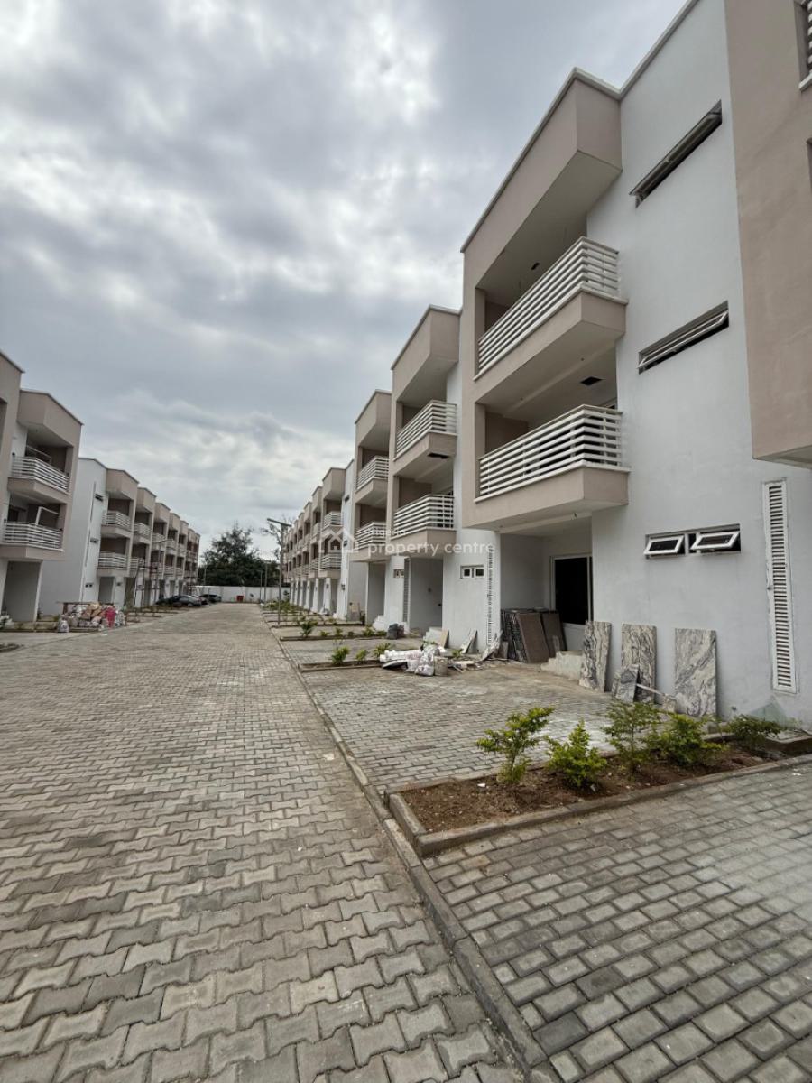 Solidly Built 4-bedroom Terrace Duplex with a 1-room Bqs, Utako, Abuja, Terraced Duplex for Sale