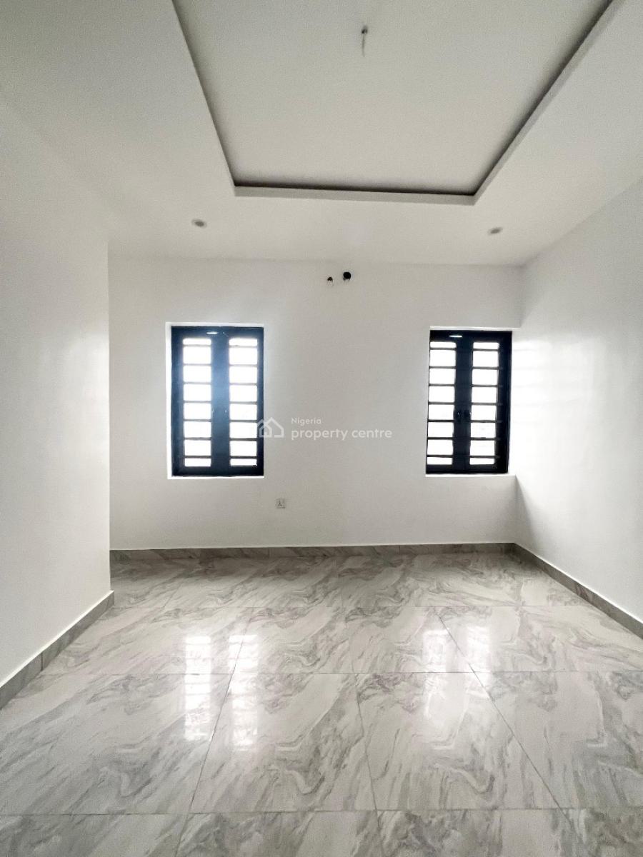 Classic 2 Bedroom Apartment in a Secure Estate, Ologolo, Lekki, Lagos, Flat / Apartment for Sale